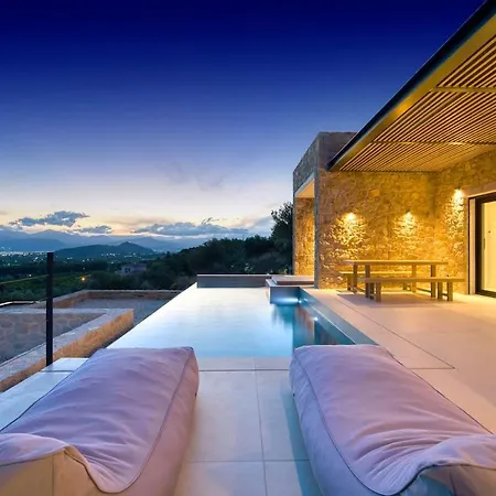 Nauplie * Pirgiotika